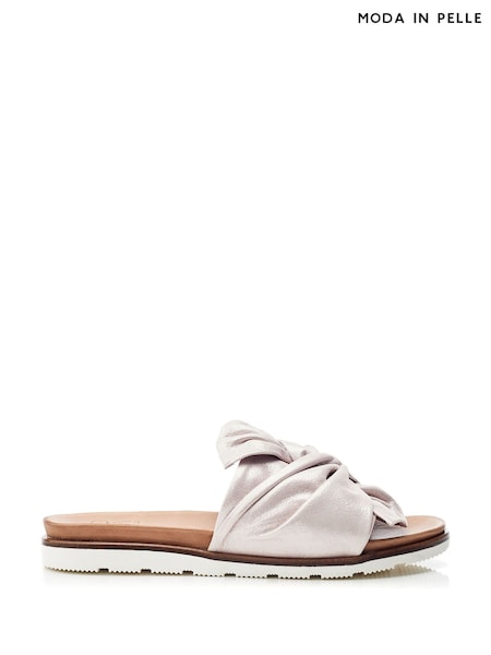 Jemini Twist Bow Flat White Leather Sandals (W43237) | €105