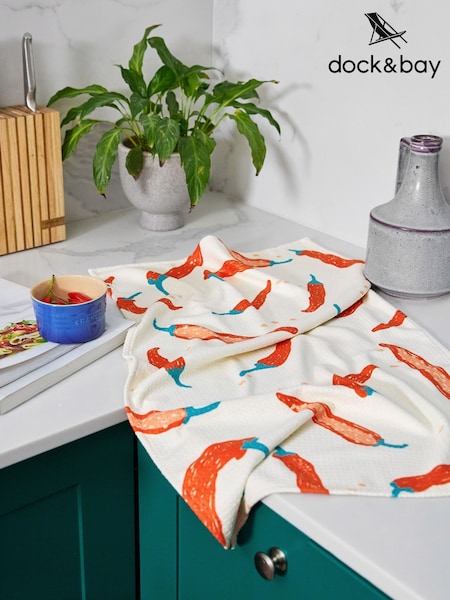 Dock & Bay Red Tea Towel Quick Dry Kitchen and Dish Towel (W48037) | €21