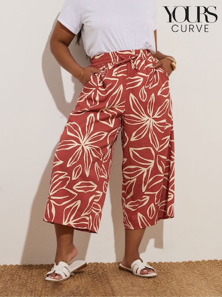 Yours Curve Red Pull On Woven Cropped Trousers (W48474) | ₪136