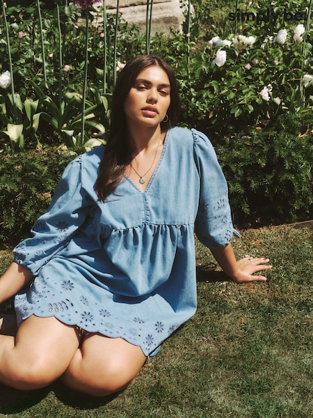 Simply Be Cut Work Mini Denim Smock Dress (W48846) | 85 €