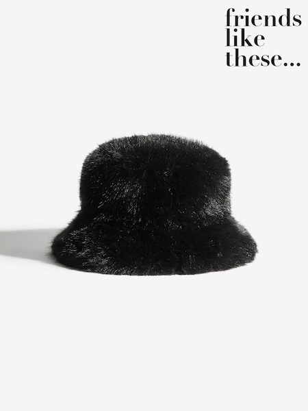 Friends Like These Black Faux Fur Bucket Hat (W48891) | R$ 180