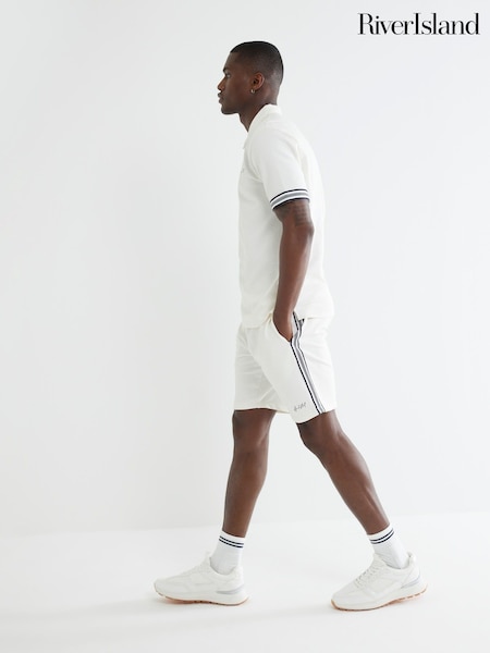 River Island White Slim Taped Embroidery Shorts (W49204) | €40