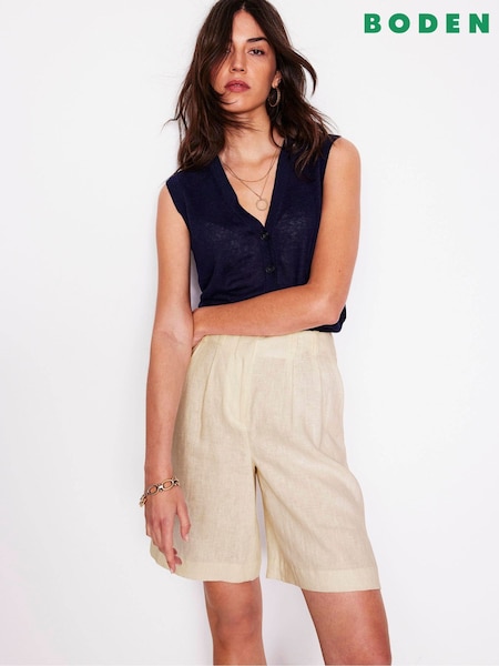 Cream - Boden Pleat 100% Linen Wide Leg Shorts (W52080) | 640 LEI