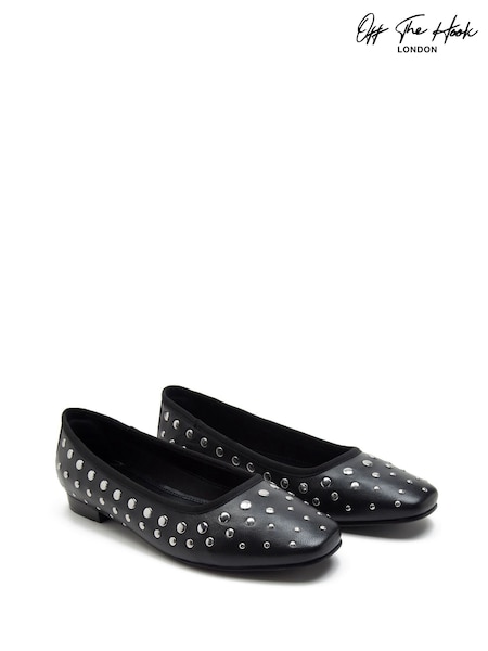 Off The Hook Dollis Leather Studded Ballerina Flats (W54111) | € 53