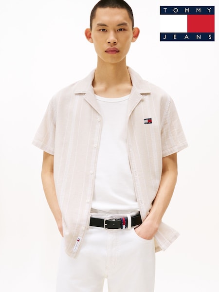 Tommy Jeans Natural Regular Fit Textured Short Sleeve Shirt (W59150) | €93