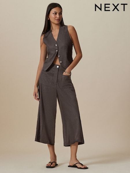 Chocolate Patch Pocket Culottes with Linen (W61308) | €52
