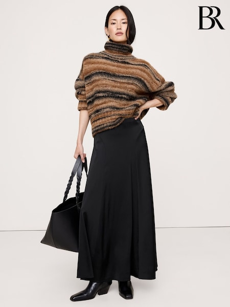 Banana Republic Black Stretch Satin Maxi Skirt (W62334) | €125