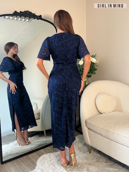 Girl In Mind Maddy Gathered Neckline Midi Dress (W66720) | R$ 495