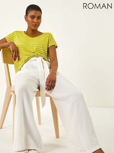 Roman Stripe Print V-Neck Stretch T-Shirt (W67414) | R$ 385