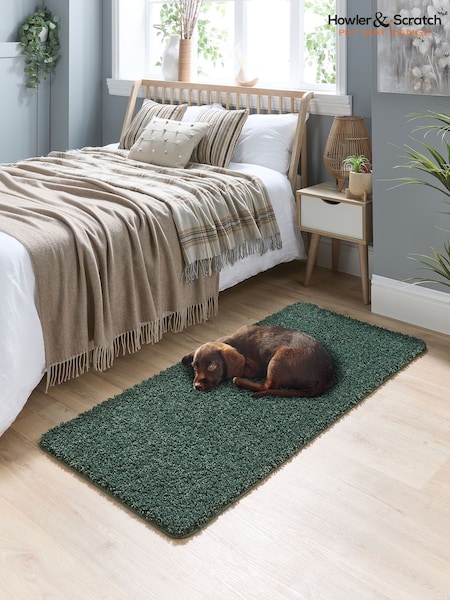 Howler & Scratch Forest Green Shaggy Pet Runner (W69464) | €66