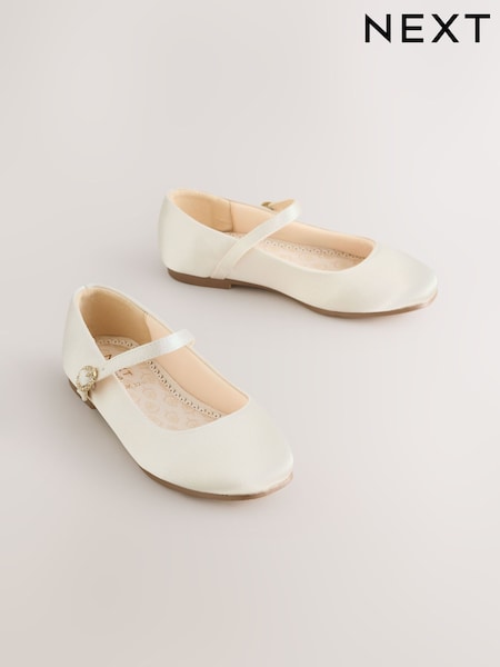 Ivory Wide Fit (G) Mary Jane Occasion Shoes (W69703) | R$ 215 - R$ 285