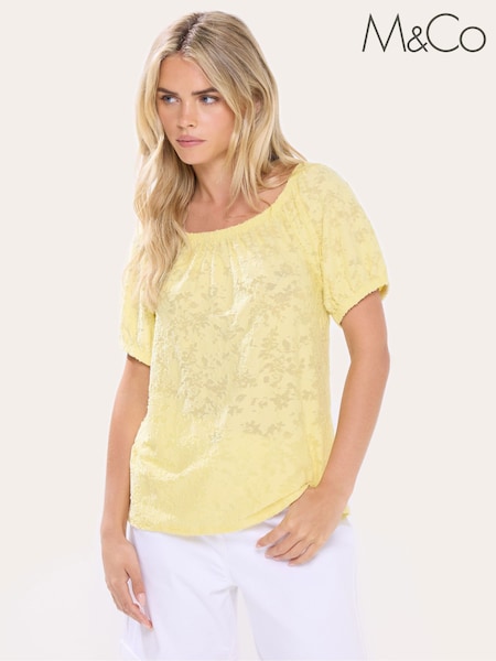M&Co Yellow Petite Burnout Scoop Neck Top (W70150) | R$ 275