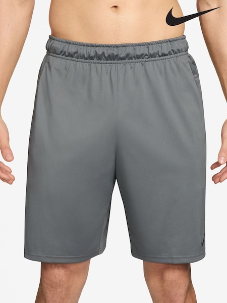 Γκρι καπνού - Nike Dri-FIT Flex 9 Inch Totality Training Shorts (W71946) | € 54