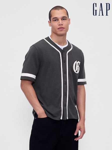 Gap Grey/White Varsity Logo Baseball Jersey T-Shirt (W73770) | €66