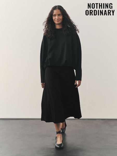 Nothing Ordinary Black Sculpt A Line Midi Skirt (W75723) | €115.50