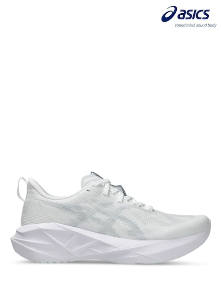 ASICS White Novablast 5 Running Trainers (W76822) | 236 €