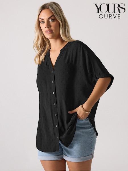 Yours Curve Black Swiss Dot Crinkle Notchneck Top (W78370) | R$ 265