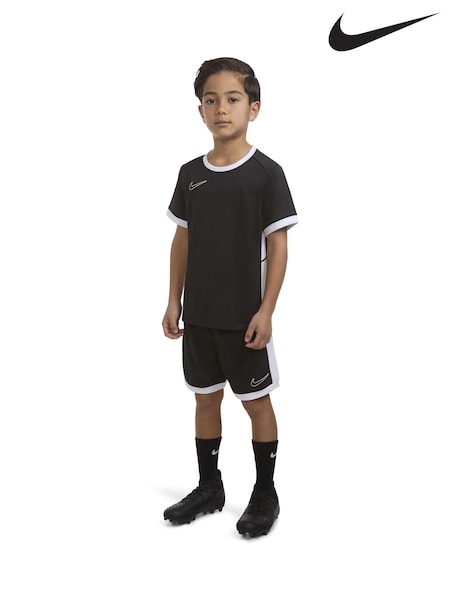 Negro - Nike Little Kids Dri-FIT Academy T-Shirt and Shorts Set (W78625) | 40 €
