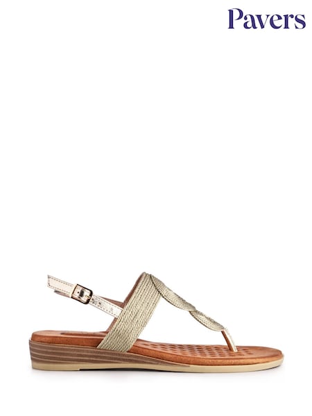 Pavers Gold Buckled Toe Post Sandals (W83095) | R$ 275