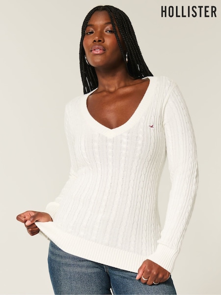 Hollister Logo Cable Knit V-Neck Jumper (W84638) | €37
