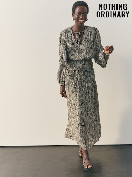 Nothing Ordinary Snake Shirred Waist Tie Front Midi Dress (W84768) | €154