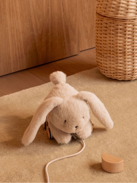 Liewood Cream Pera Rabbit Pull Along Soft Toy (W85175) | €50