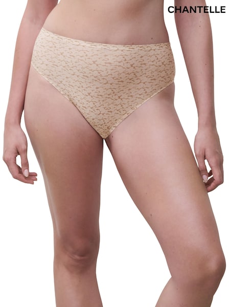 Chantelle One Size Soft Stretch Seamless High Leg Nude Knickers (W85419) | R$ 170