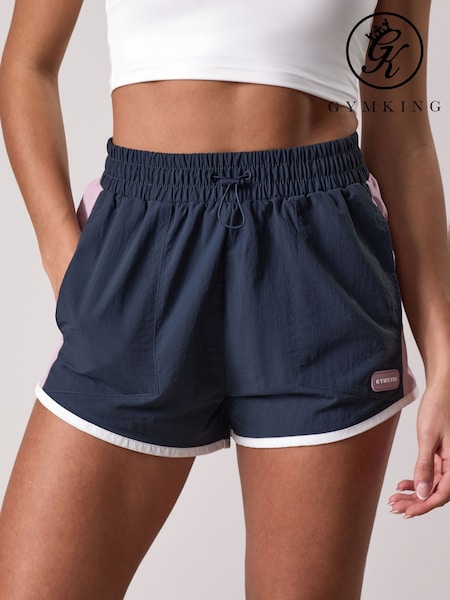 Gym King Woven Shorts (W85685) | R$ 315