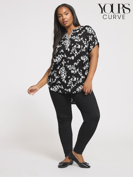 Yours Curve Notch Neck Texture Top (W88317) | R$ 235