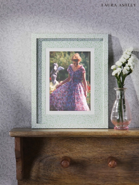Laura Ashley Green Little Vines Photo Frame (W88596) | €24.50