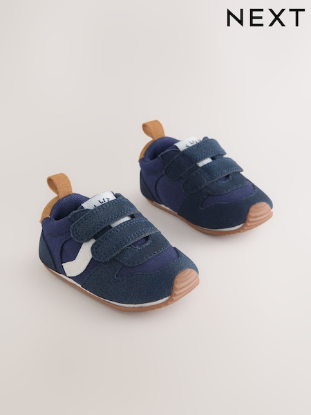 Bleumarin - Baby Touch Fastening Trainers (0-2mths) (W88609) | 89 LEI