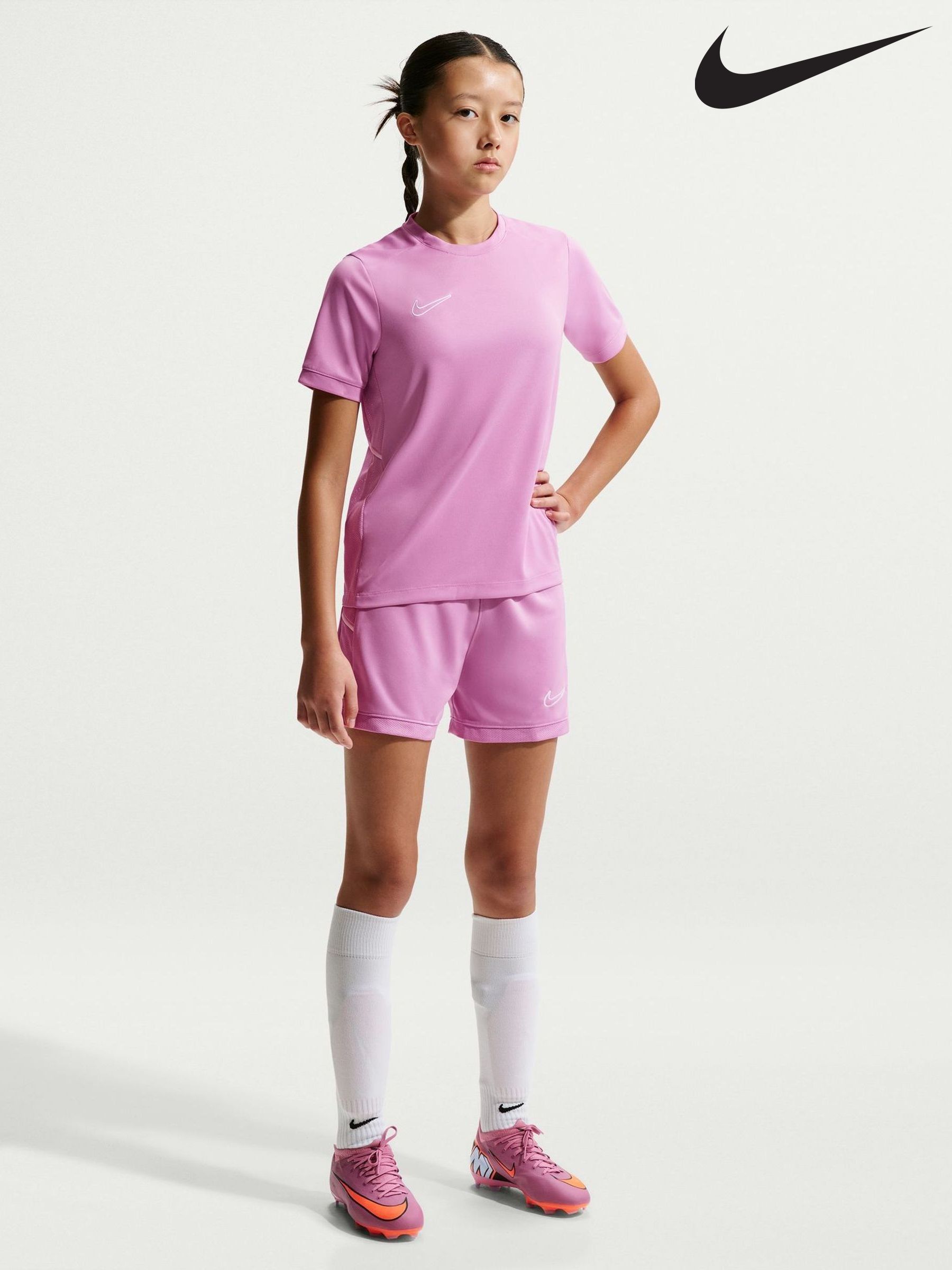girls pink nike