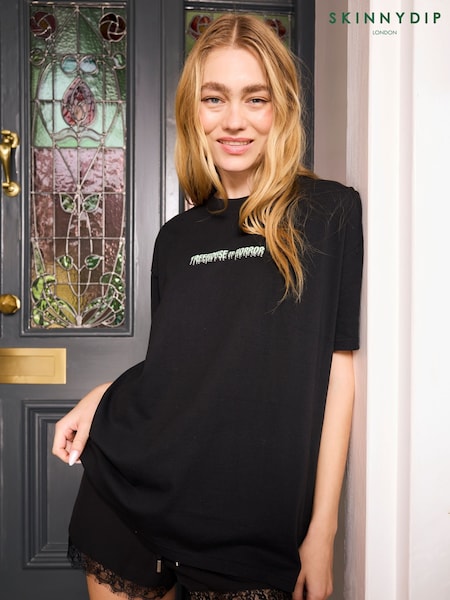 Skinnydip Black The Simpsons x Skinnydip Kang & Kodos Treehouse Of Horror T-Shirt (W89096) | R$ 235