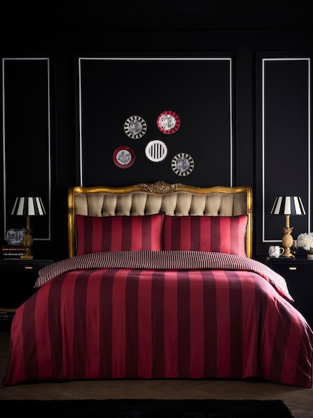 Laurence Llewelyn-Bowen Laurence Llewelyn-Bowen Rouge Festivo Circus Rayé 100% coton Housse de couette Ensemble (W90040) | € 76 - € 106
