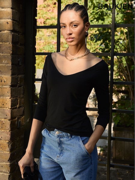 Baukjen  Luzia Deep V-Neck Caviar Black Top (W91339) | 371 QAR
