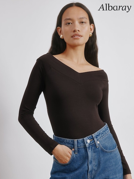 Albaray V Bardot Brown Top (W92492) | 193 QAR