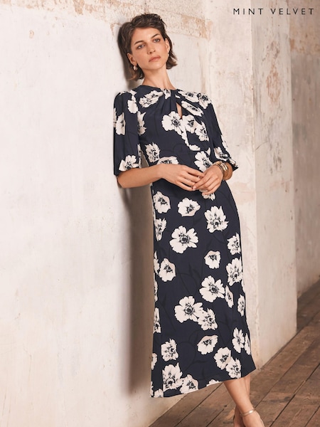 Mint Velvet Floral Print Midi Dress (W93358) | 269 €