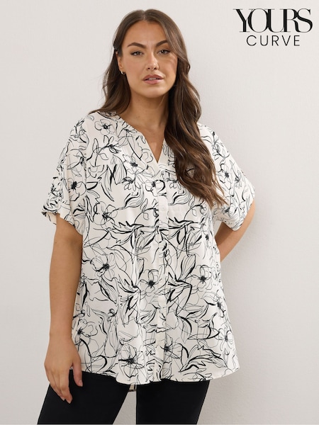 Yours Curve Cream Short Sleeve Notch Neck Top (W93541) | €36