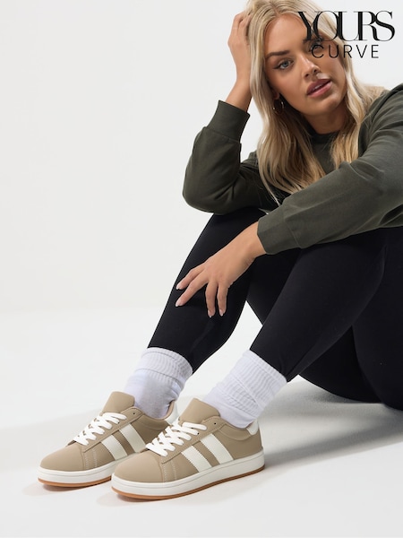 Marrón - Yours Curve Wide Fit Padded Skate Trainers (W93553) | 48 €