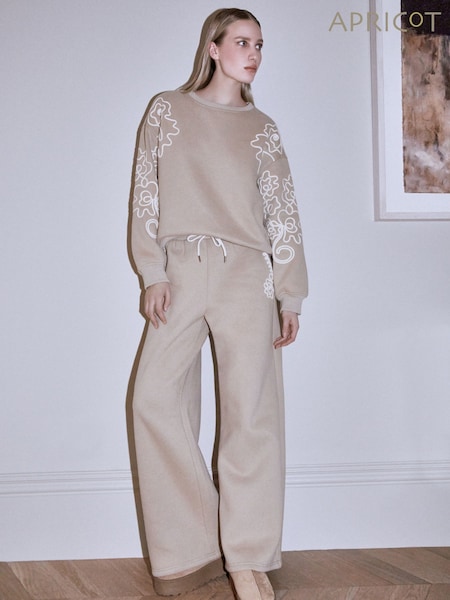 Apricot Cream Floral Print Cornelli Embroider Sweat Trousers (W95478) | €51