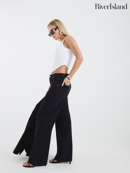 River Island Black Petite High Rise Relaxed Straight Leg Jeans (W99288) | €68