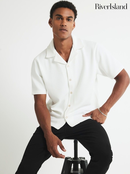 River Island Cream Slim Fit Textured Revere Jersey Shirt (Y01867) | €48