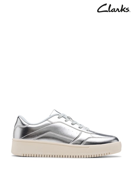 Clarks Silver Barley Step Youth Trainers (Y04032) | €50