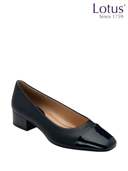 Lotus Leather Block-Heel Shoes (Y04433) | 106 €