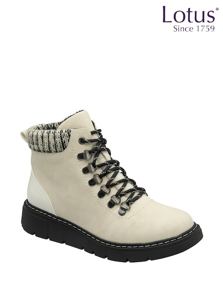 Lotus Waterproof Patent Ankle Boots (Y04453) | R$ 690