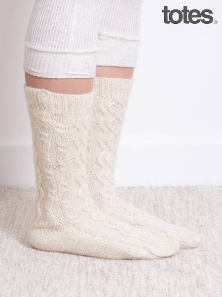 Totes Cream Toasties Ladies Cable Knit Slouch Slipper Socks (Y06426) | €22.50