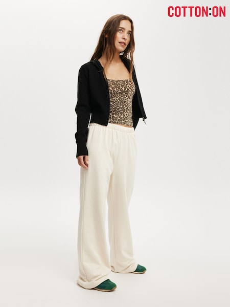 Cotton On Cream Classic Fleece Wide Leg Joggers (Y06662) | €38