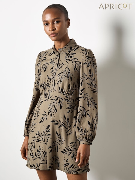Apricot Green Pressed Leaf V-Shape Dress (Y10323) | €51