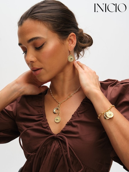 Inicio Gold Tone Jet Star Charm Earrings (Y13005) | €32