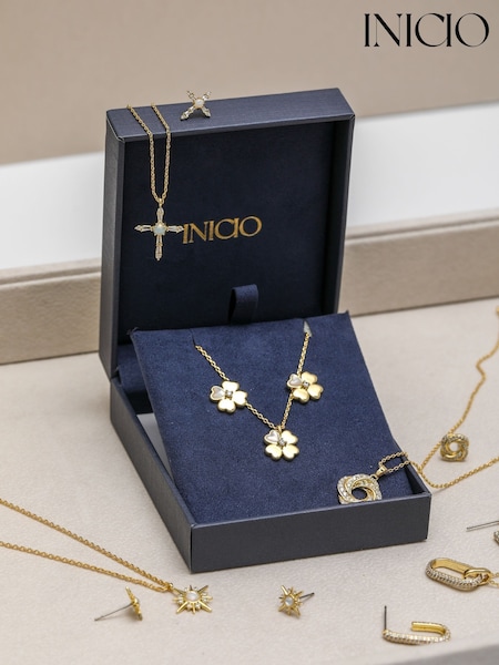 Inicio Cubic Zirconia Clover Set Gift Box (Y13198) | ‏148 ر.ق.